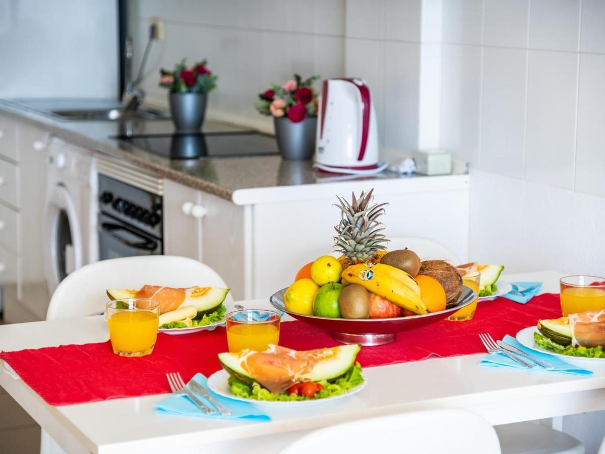 1 1 Beautiful Seafront With Balcony And Wifi Apartment Los Cristianos  Ngoại thất bức ảnh
