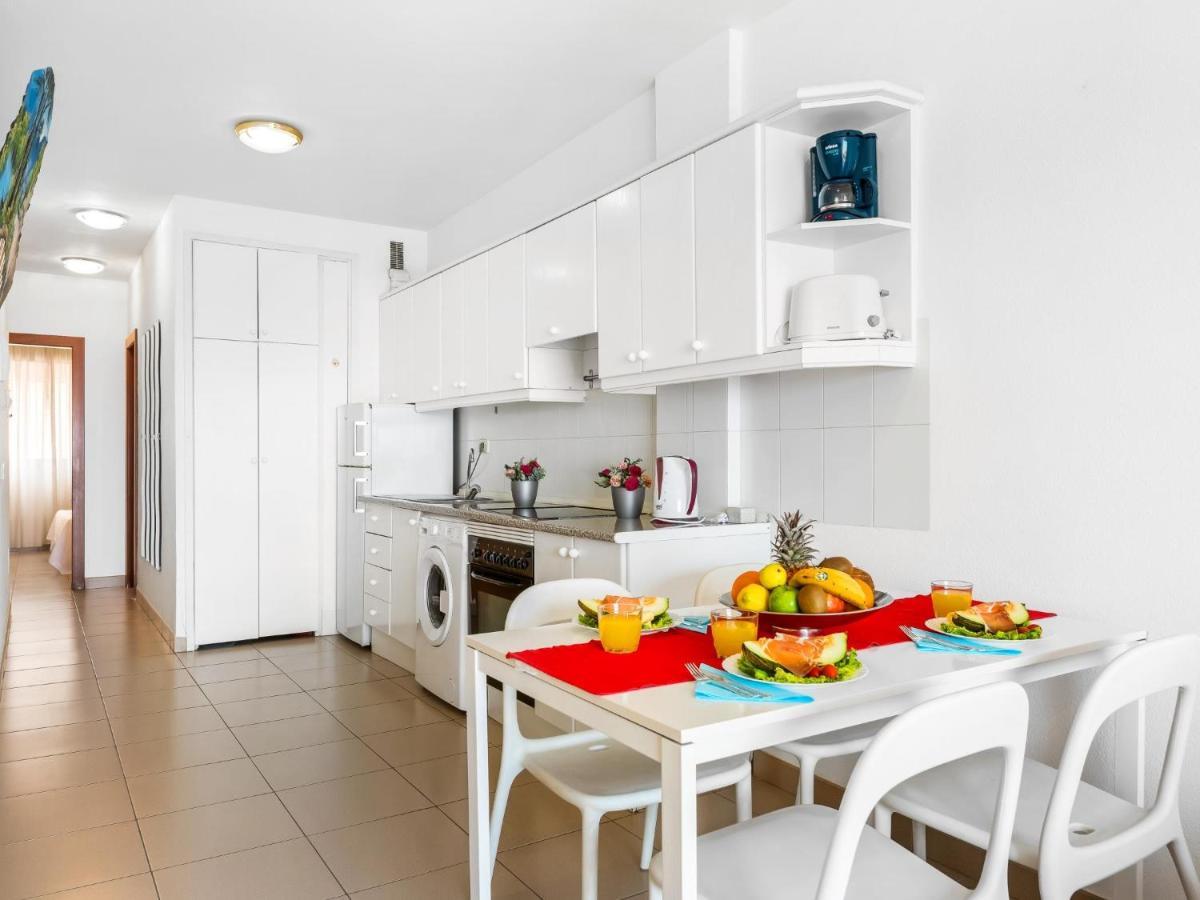 1 1 Beautiful Seafront With Balcony And Wifi Apartment Los Cristianos  Ngoại thất bức ảnh
